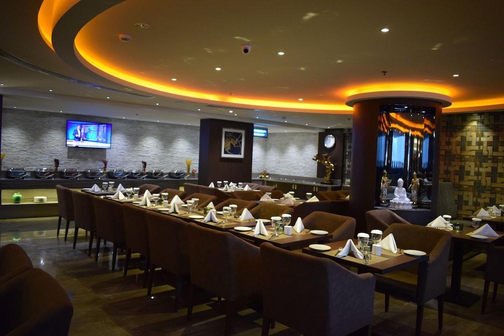 Omega Hotel Dubaj Zewnętrze zdjęcie